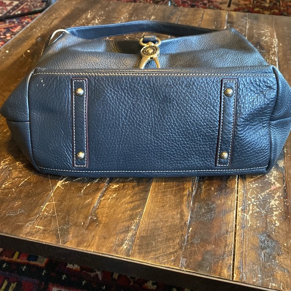 Dooney & Bourke Belvedere Logo Lock Pebbled Leather Bucket Bag - Picture 12 of 17